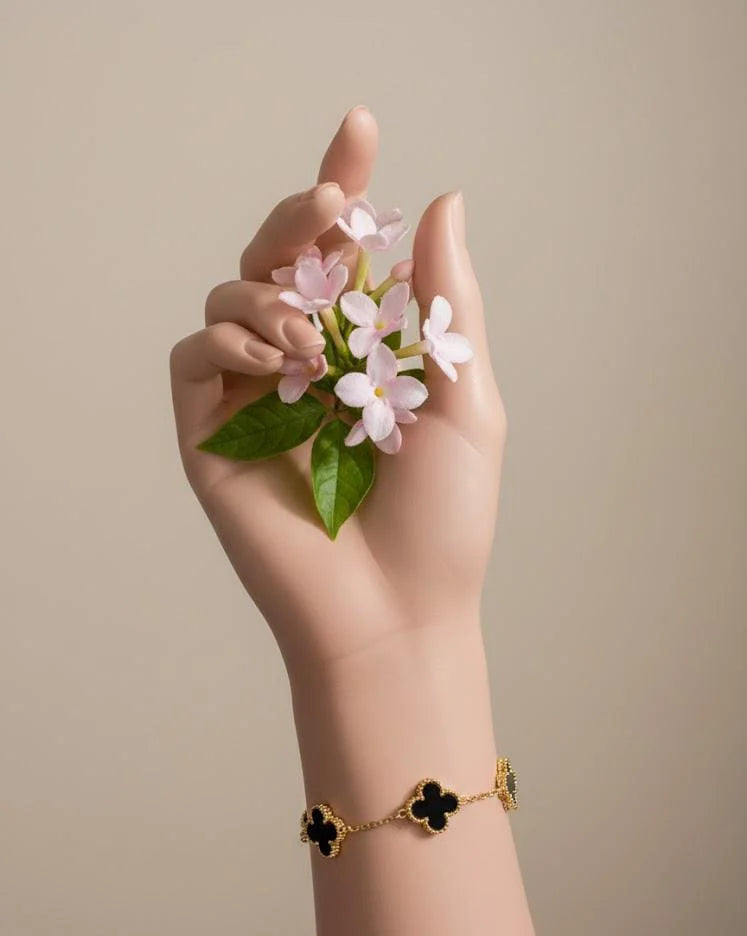 Black Luxe Clover Bracelet