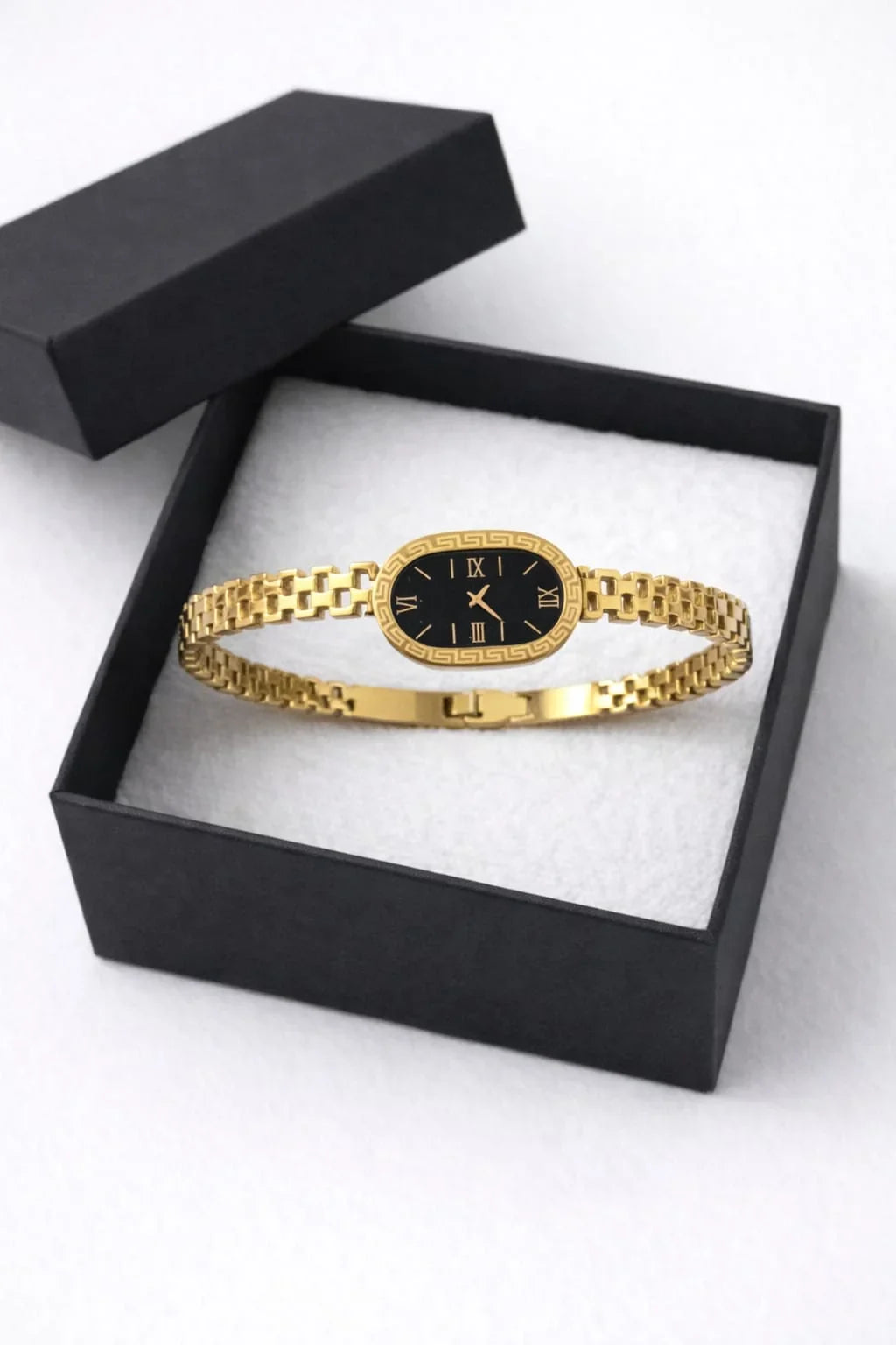 Classic Gold Bracelet Watch
